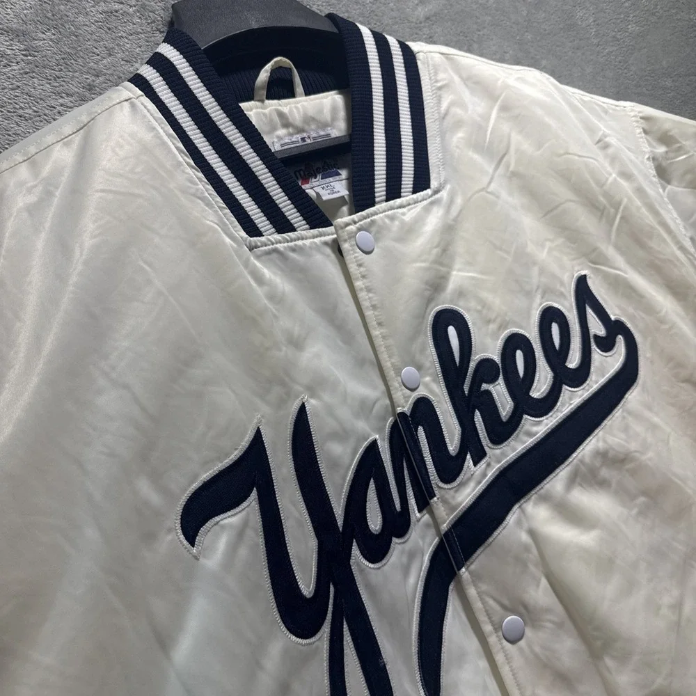 Vintage New York Yankees Majestic Satin Bomber Jacket White Cream Sz XXL 90's - Picture 4 of 16